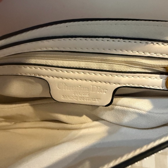 Cream Shoulder Bag saddle bag with Gold Accents- 🪞 - Picture 5 of 7